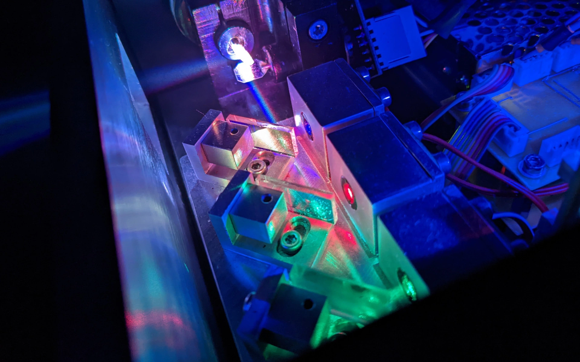 Laser projector optics align