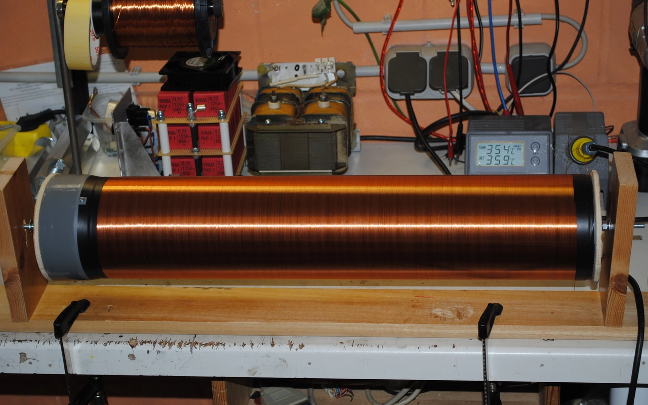 Tesla secondary coil winding